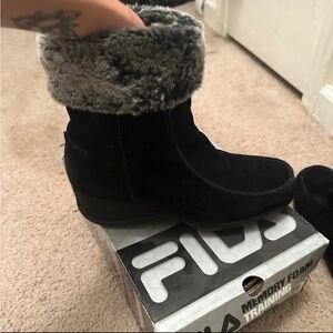 Black Suede Fur Lined Boots Size 9 / 10